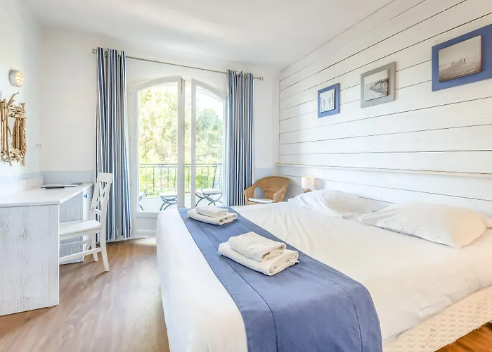 Le Relais D'agay Hotel