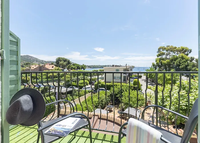 Hotel Le Relais D'agay 3*