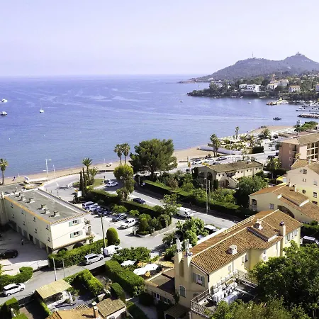 Le Relais D'agay Otel 3*