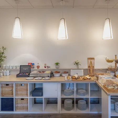 ホテル Le Relais D'agay 3*