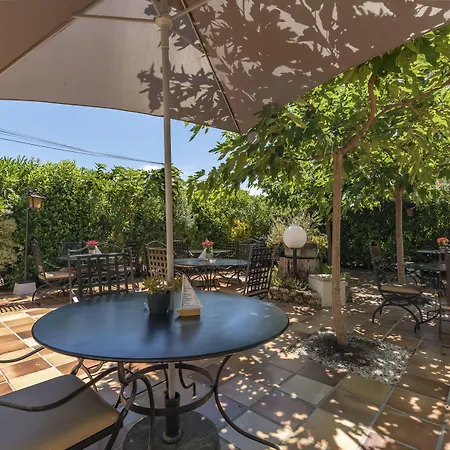 Le Relais D'agay Saint-Raphael (Var)