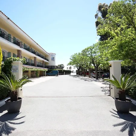 Otel Le Relais D'agay 3*