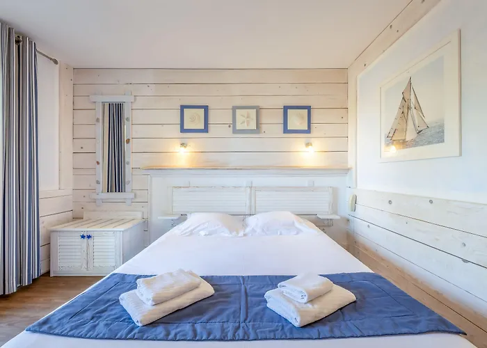 Le Relais D'agay Hotel