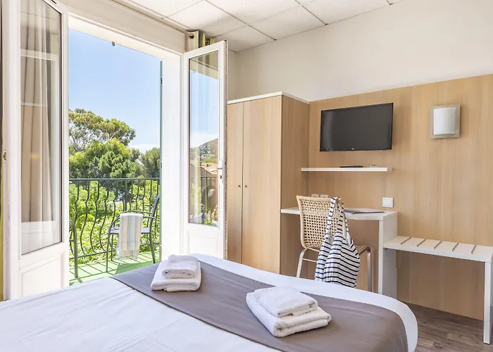 Le Relais D'agay Hotel